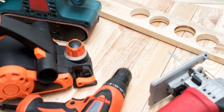 5 Essential Woodworking Power Tools that Won’t Break Your Bank