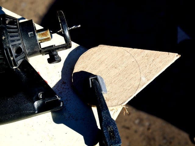 Tool Tips: How to Cut Curves Using a Jigsaw