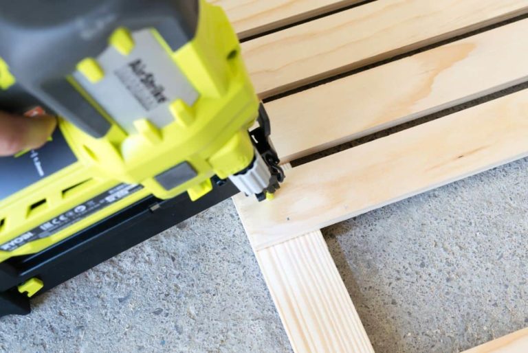 Best Nail Gun for DIY Projects and Pallet Projects