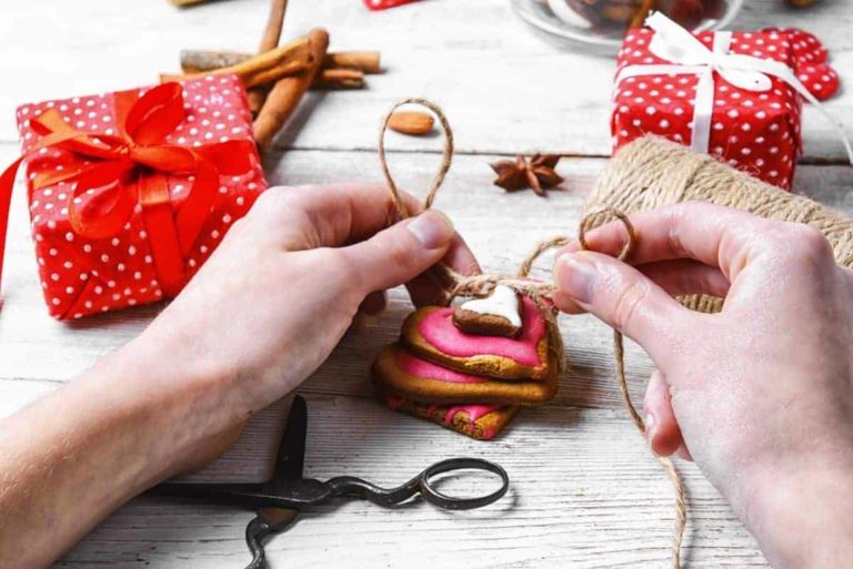 7 Awesome DIY Valentine’s Gifts for Him