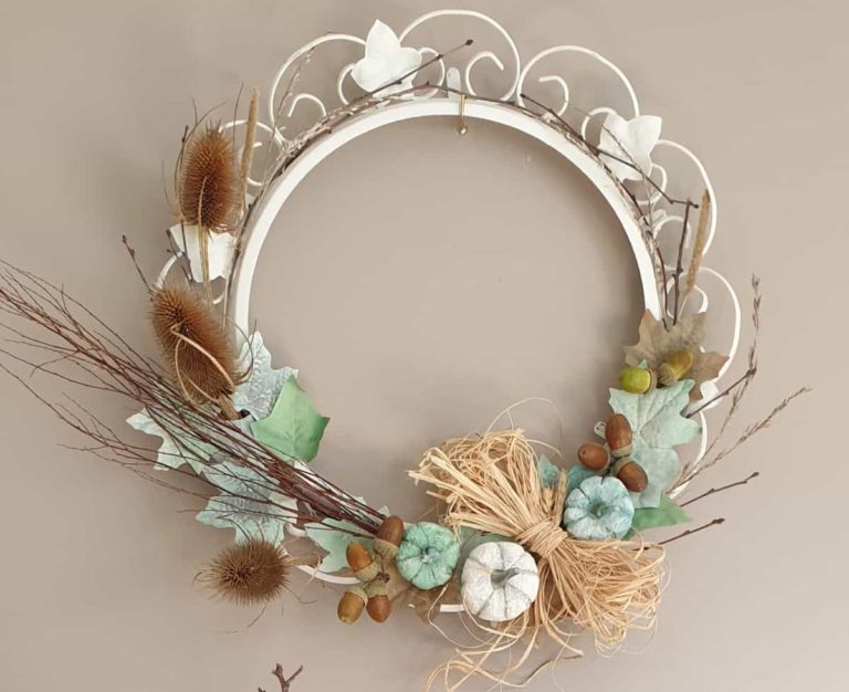 Awesome DIY Fall Wreath- Easy Upcycling Project
