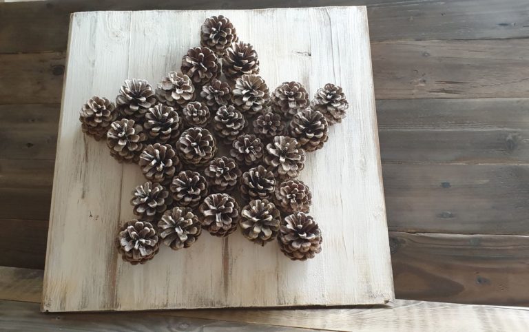 Rustic DIY Christmas Decor- a Pinecone Star
