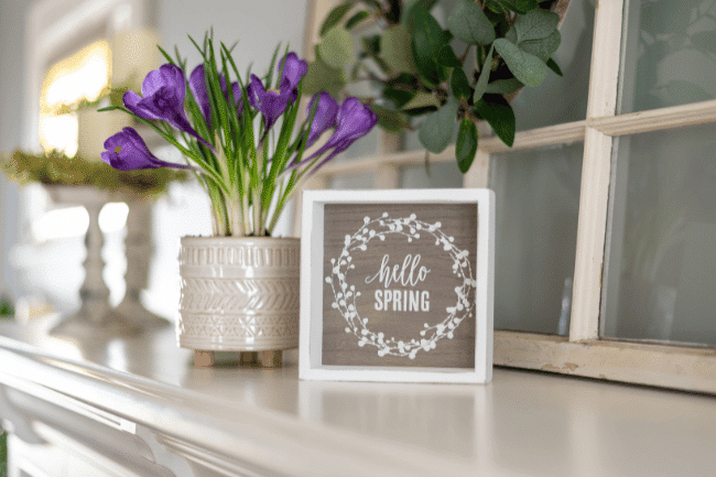 25 DIY Spring Mantel Decor Ideas to Freshen Up Your Home for the Season!